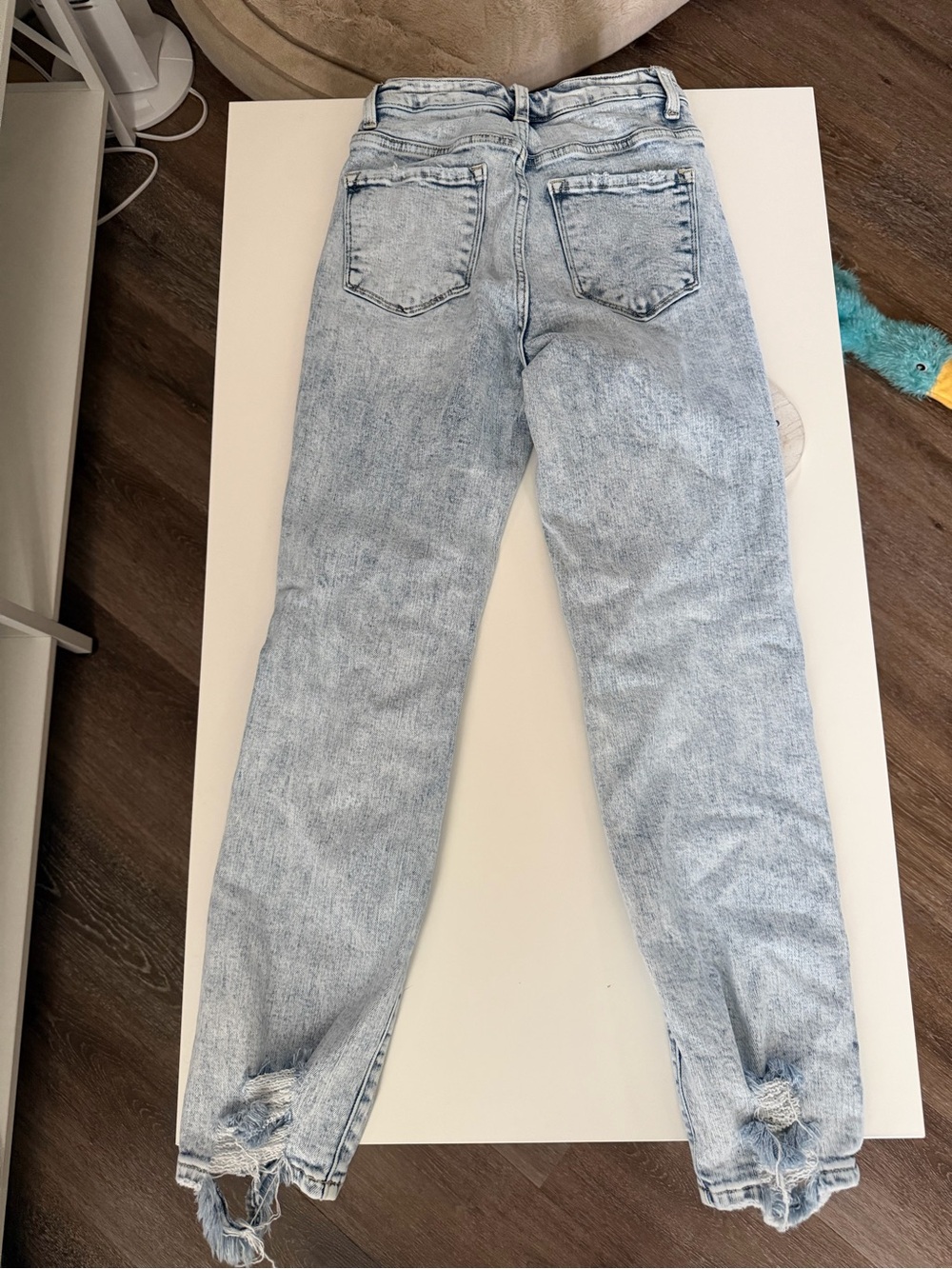 Women's Light Wash Straight Leg Jeans - Casual Everyday